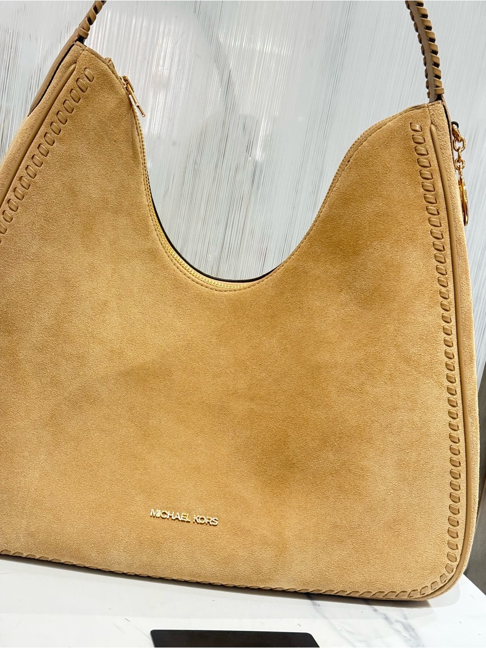 MICHAEL KORS Nayla Medium Suede Hobo Shoulder Bag camel NWT - Picture 2 of 12